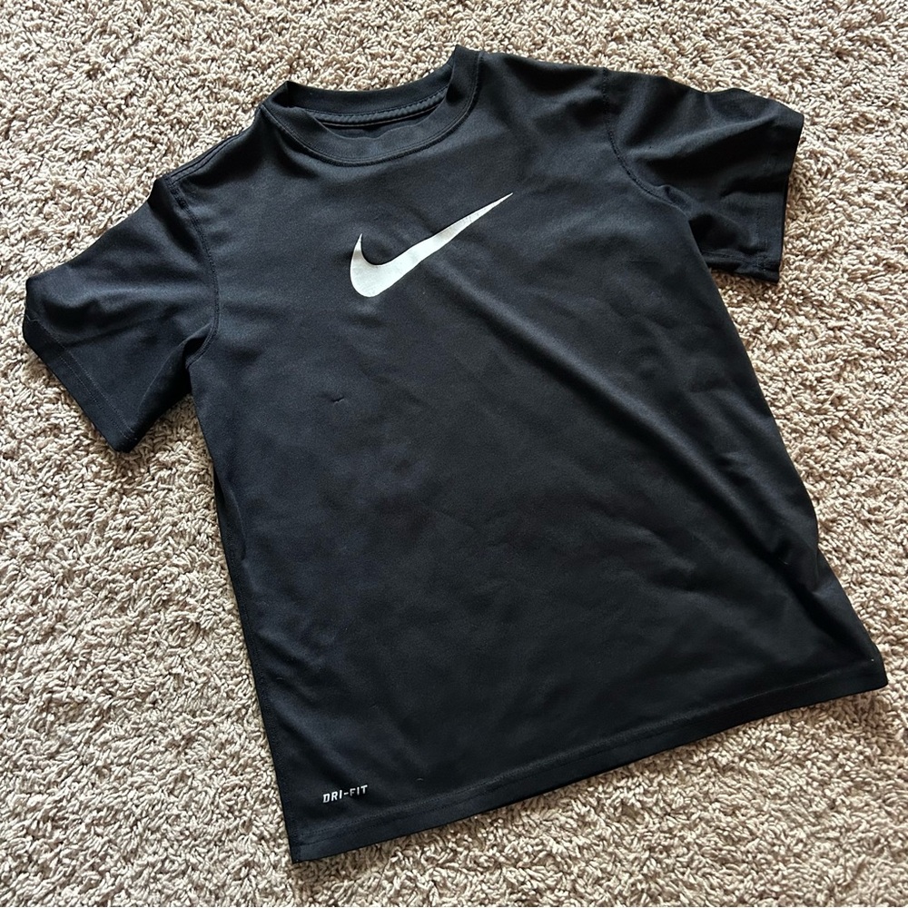 Nike Dri-Fit Black T-Shirt Boys Youth Small